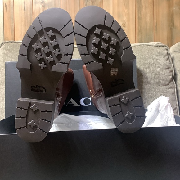 BRAND NEW 🔥 LEIGH LEATHER COACH BOOTS 😍 COLOR - WALNUT 😆 - Picture 8 of 10